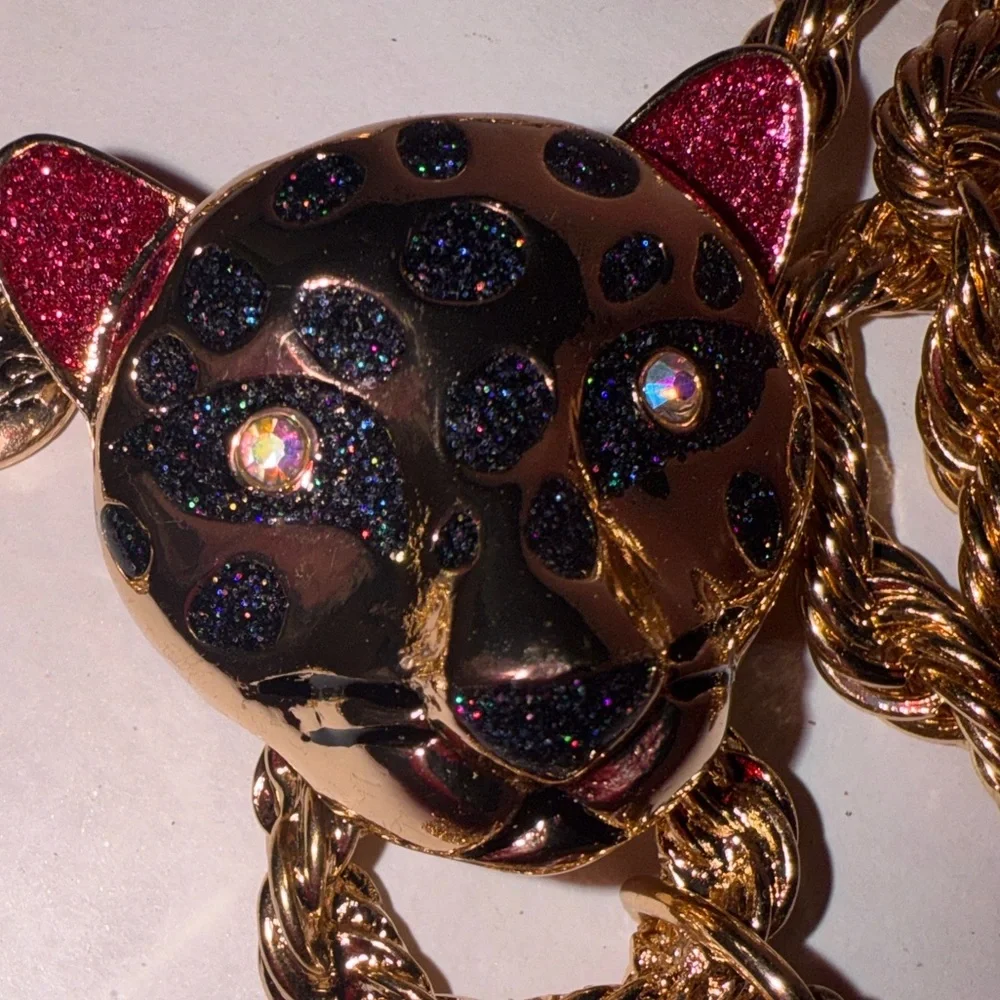 Betsey Johnson Gold Leopard Pendant Necklace NWT - Picture 7 of 13